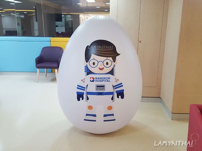 บอลลูนรูปไข่พิมพ์ลายมาสคอตนักบินอวกาศ Bangkok Hospital ตกแต่งภายในโรงพยาบาล