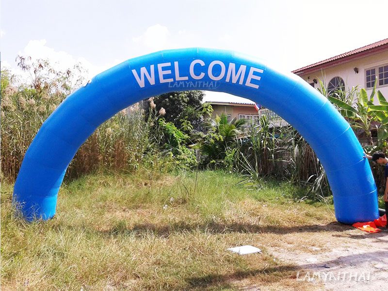 ซุ้มพองลมสีฟ้าข้อความ Welcome ติดตั้งกลางแจ้ง